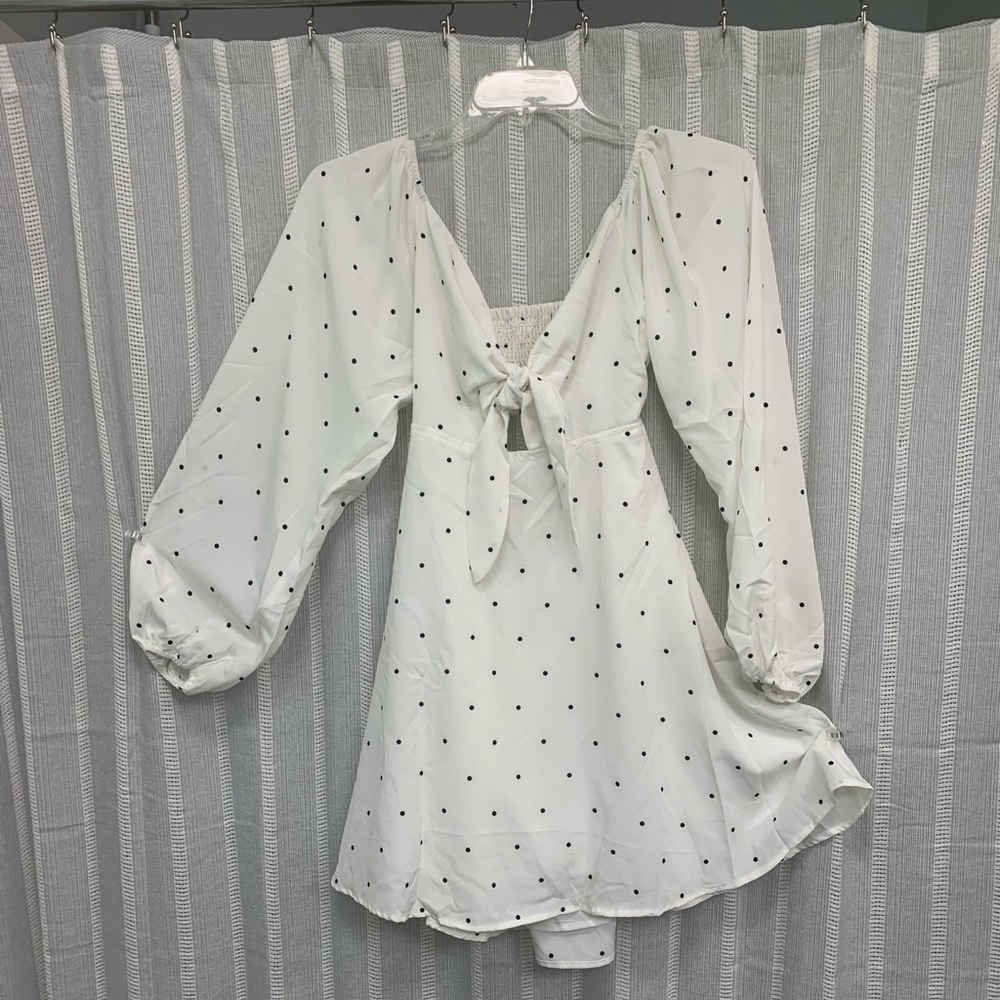 EXLURA NWOT‎ Tie Front & Back has Smocking Open Back Long Sleeve Dress Size S